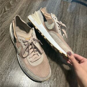 Nike Women's Sneakers 8.5